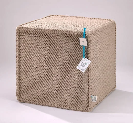 puf_beauty_cube_beige_1.jpg